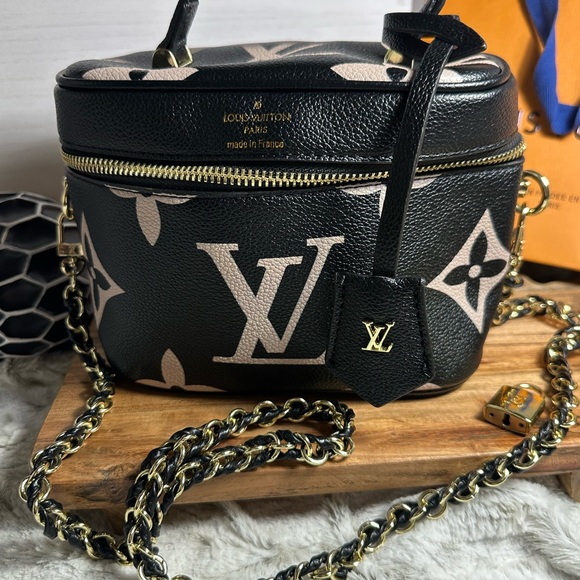 🔐 Cosmetic or Mini Bag Black and Pink Monogram Women's Bag - Picture 1 of 11
